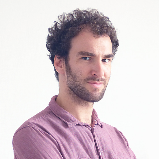 Portrait Antoine Gadiou designer graphique indépendant à Nantes