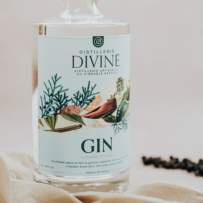 Détail d'étiquette de gin, Antoine Gadiou, graphiste à Nantes